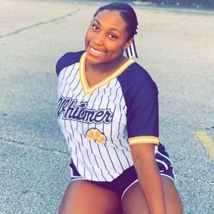 Meet your Posher, Kamari